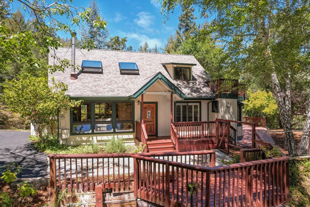 558 Richardson RD