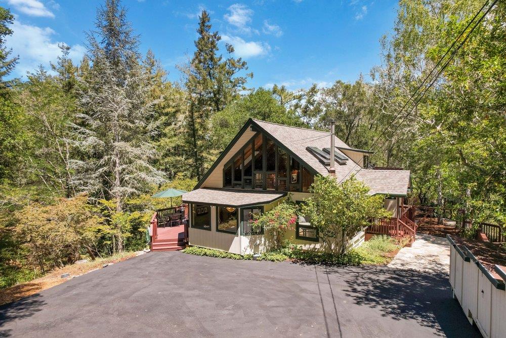 558 Richardson RD