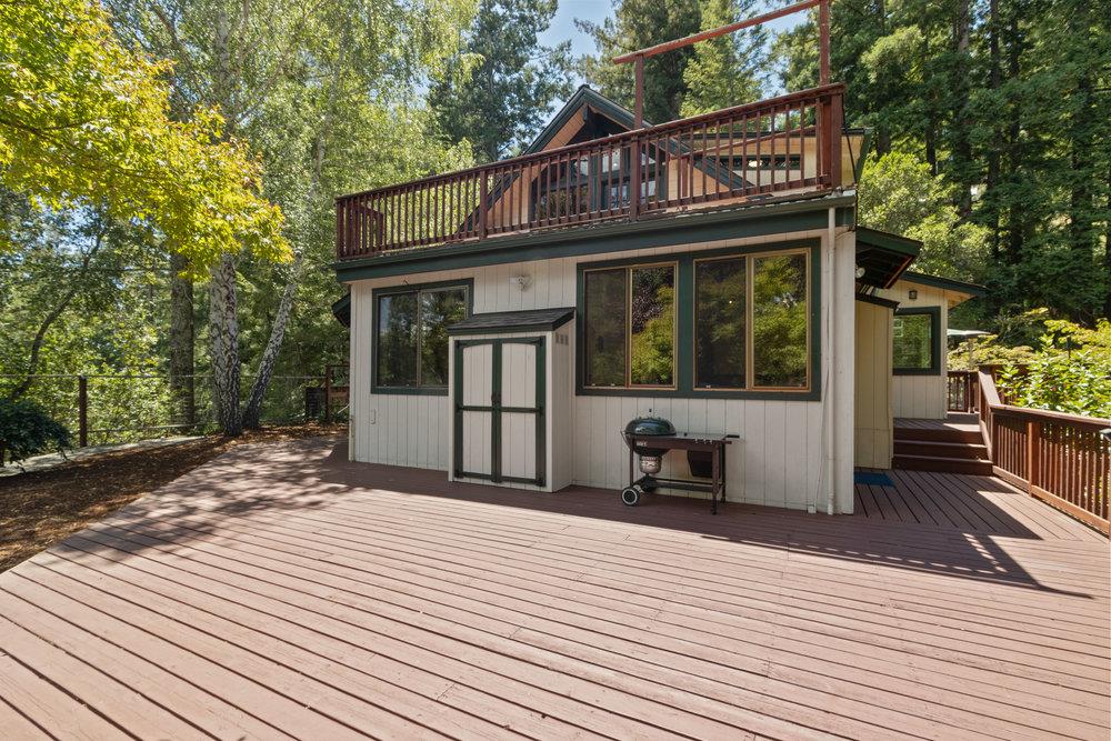 558 Richardson RD