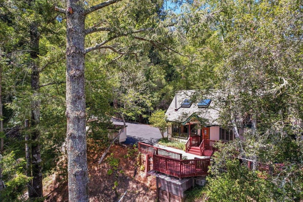 558 Richardson RD