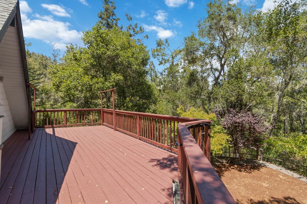 558 Richardson RD