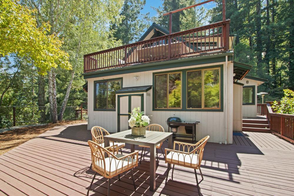 558 Richardson RD