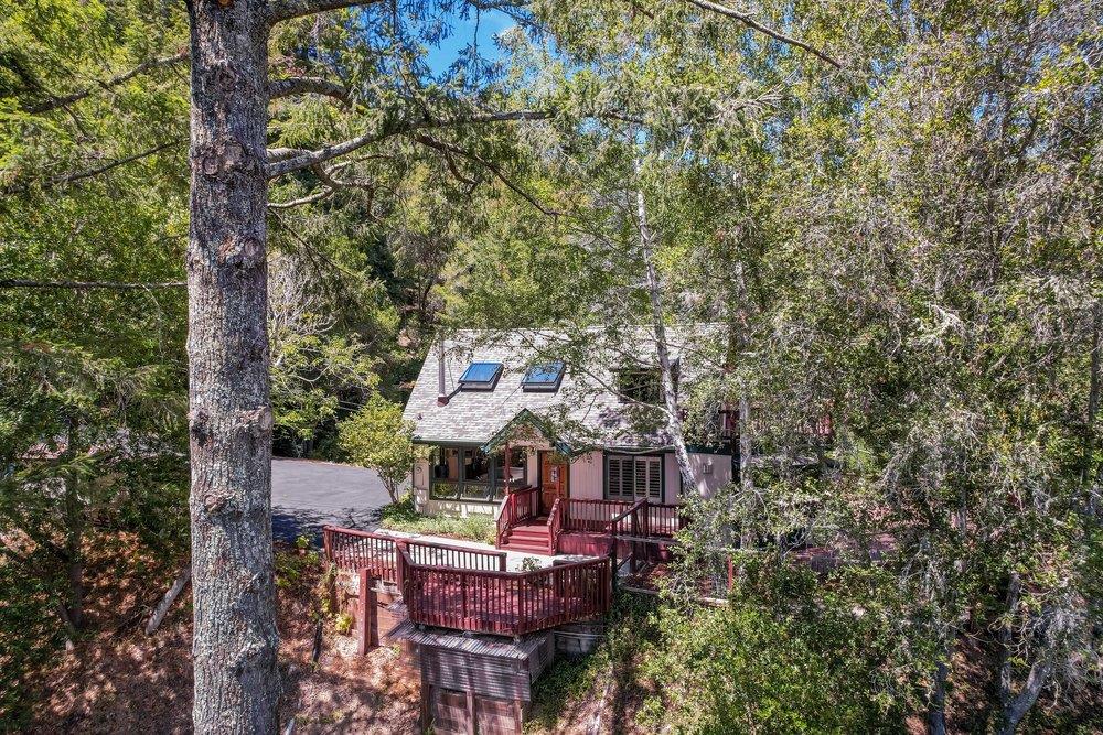 558 Richardson RD