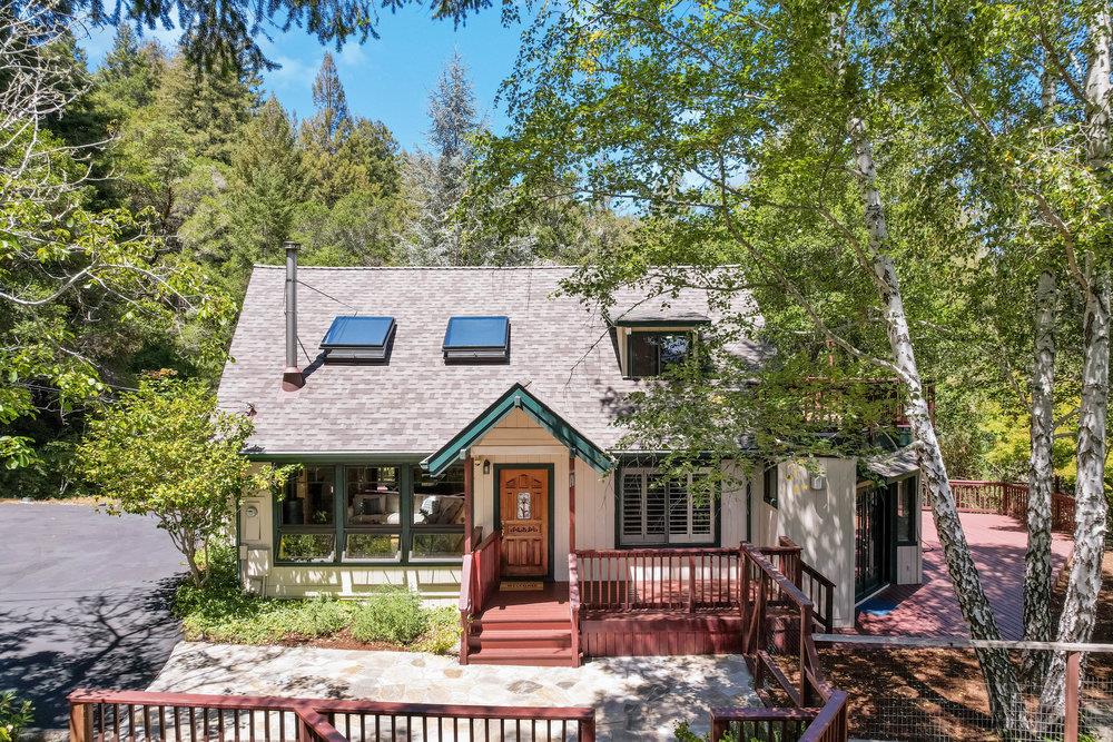 558 Richardson RD