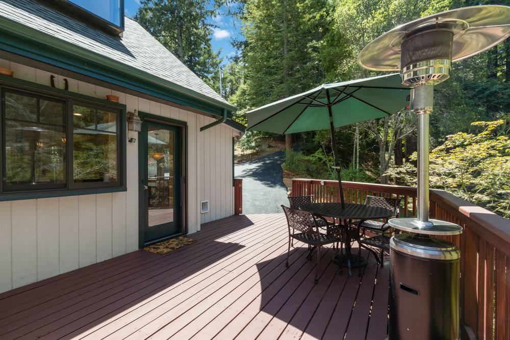 558 Richardson RD