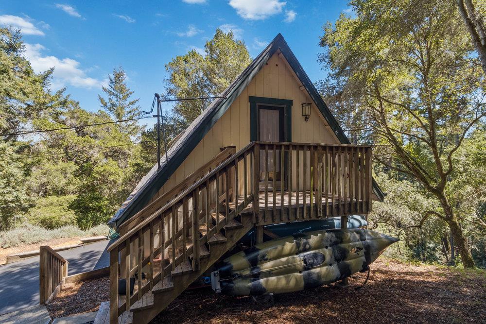 558 Richardson RD