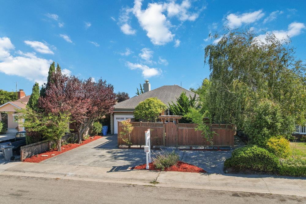 1245 Williams AVE