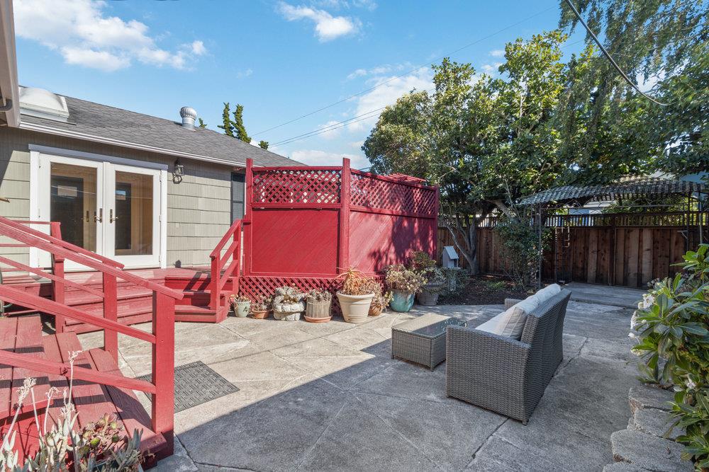 1245 Williams AVE