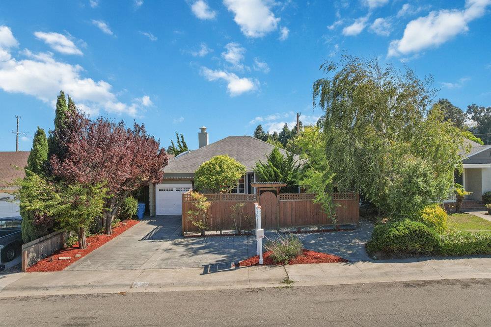 1245 Williams AVE