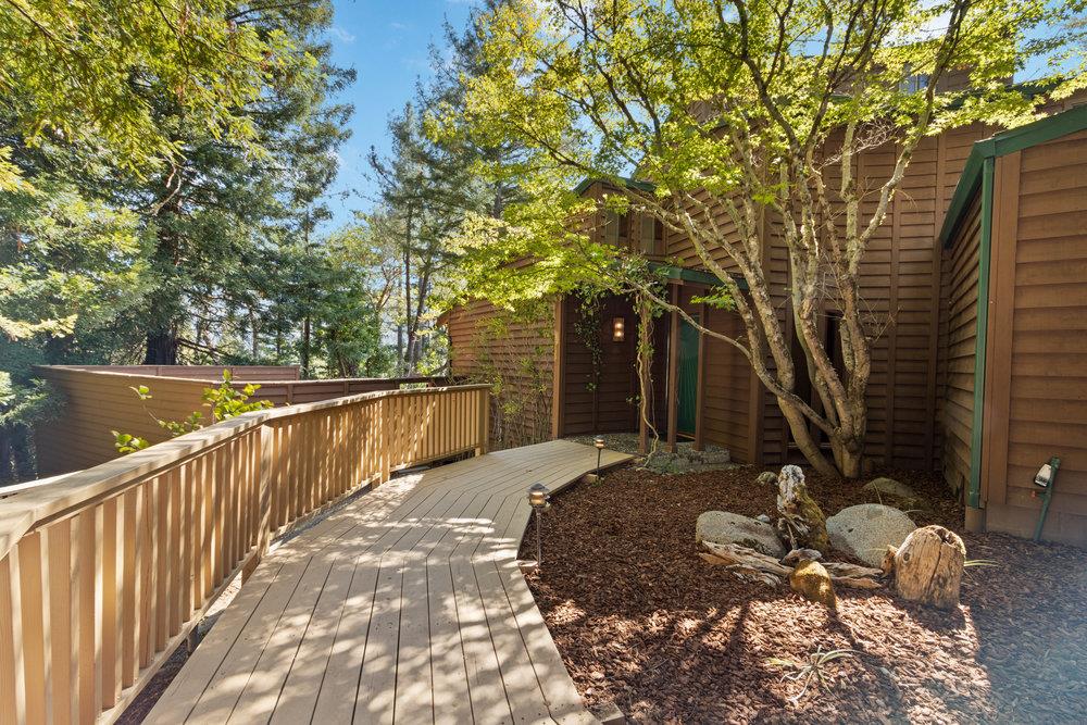 171 Tradewinds DR