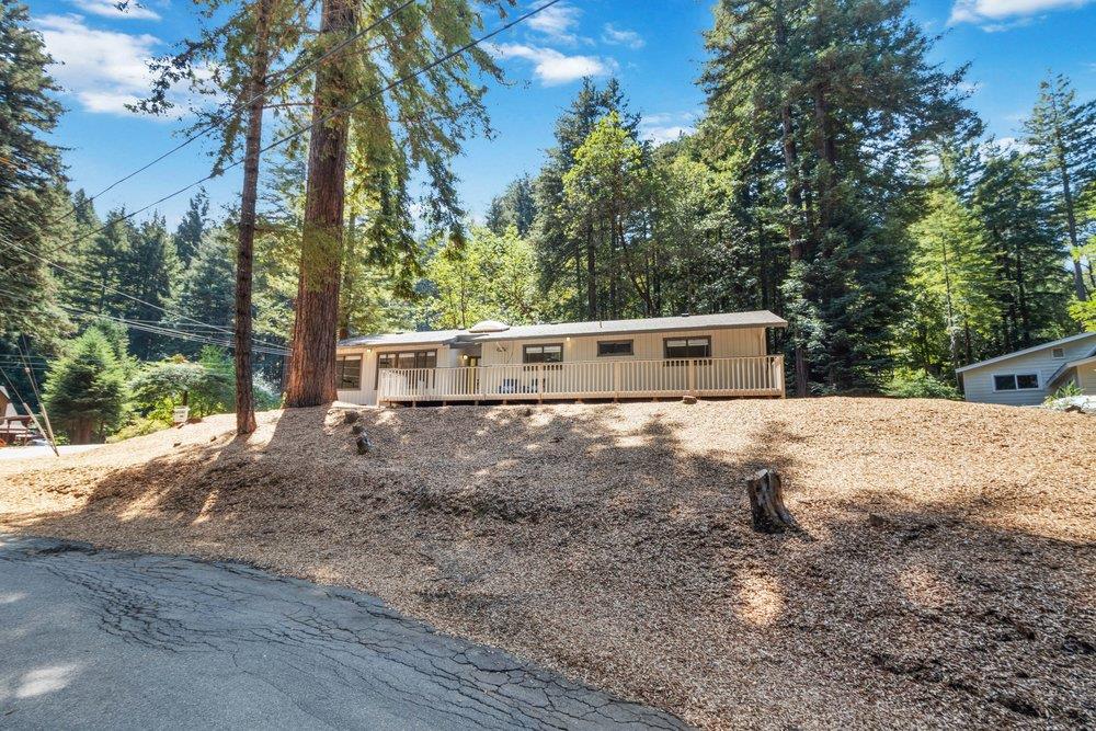 1830 Lakeside DR