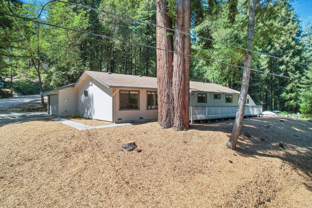 1830 Lakeside DR