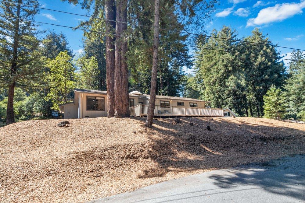 1830 Lakeside DR