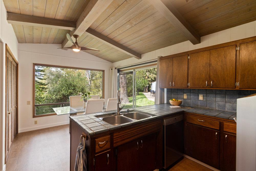 1960 Pinecrest DR
