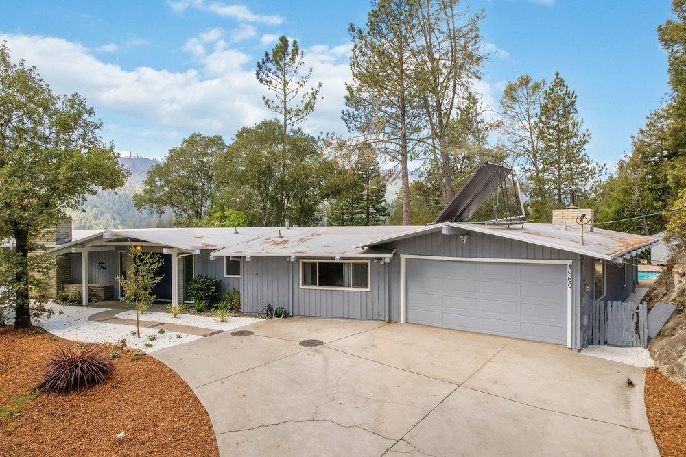 1960 Pinecrest DR