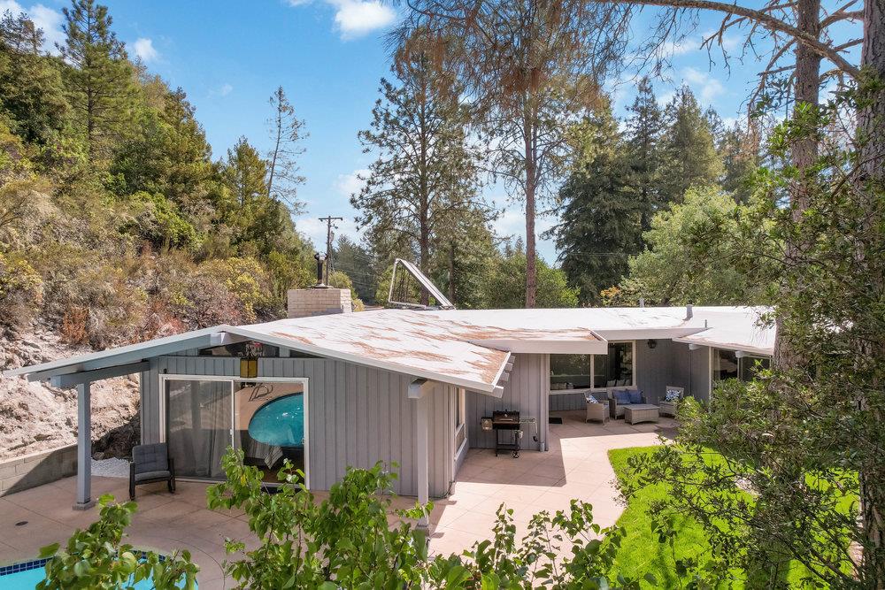 1960 Pinecrest DR