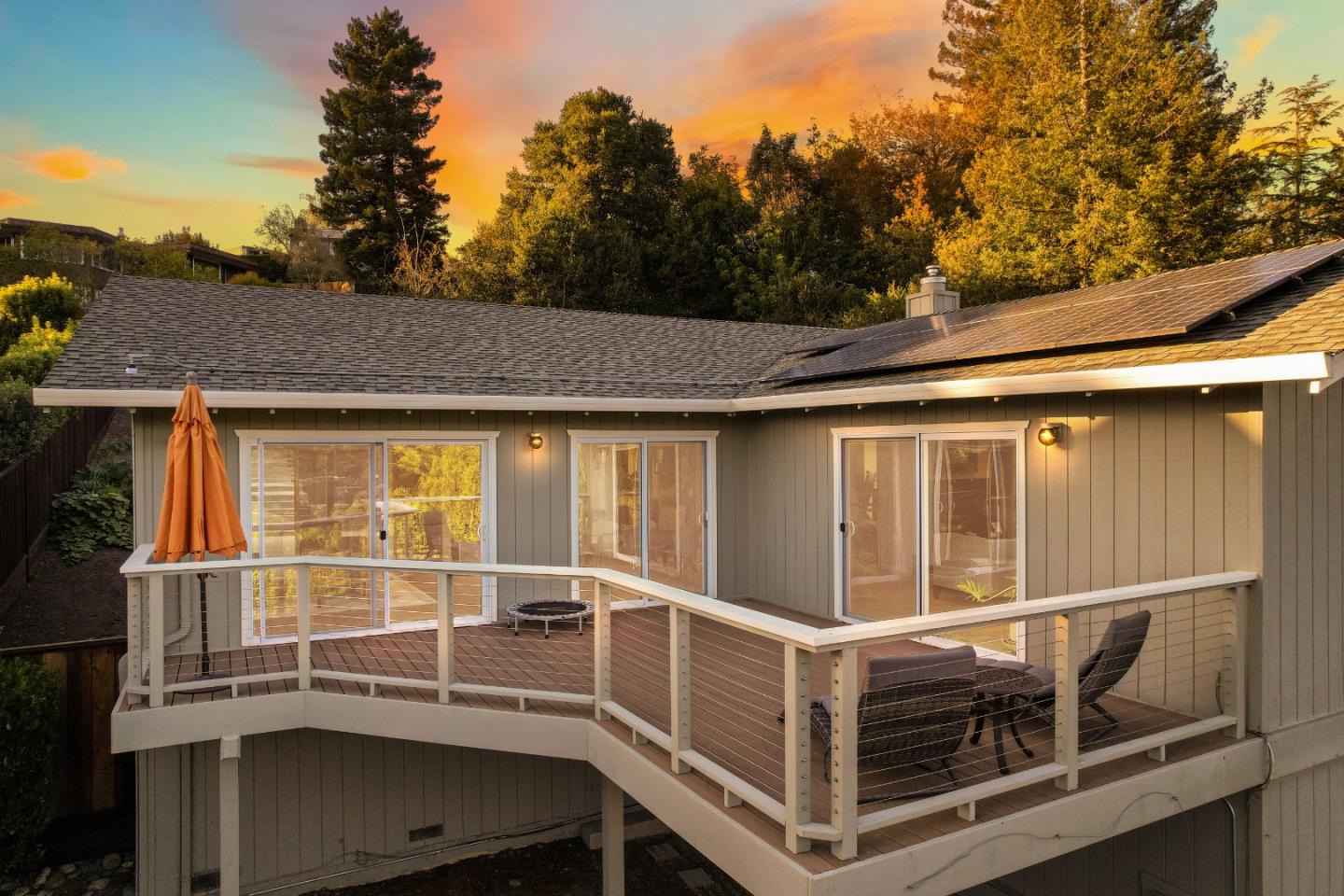 225 Esmeralda DR