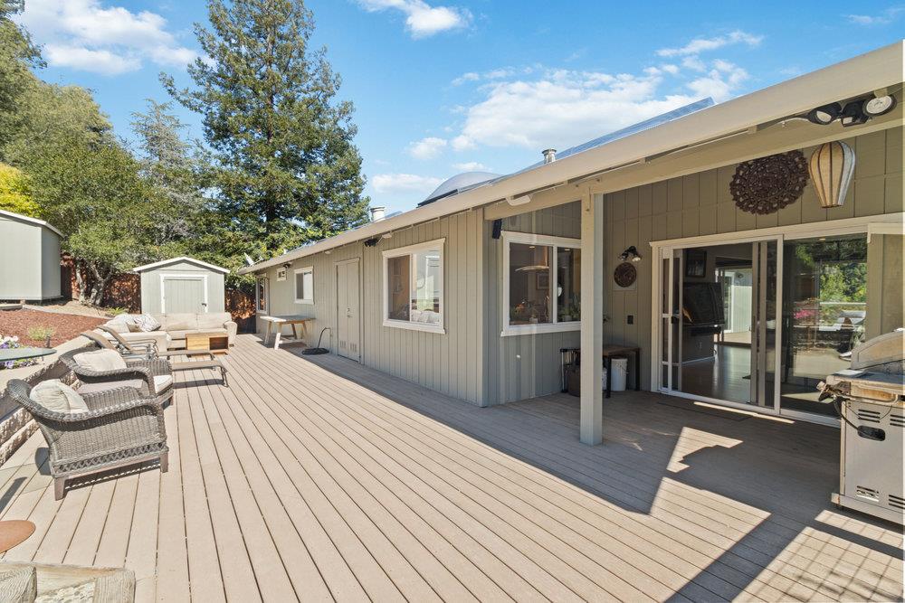 225 Esmeralda DR