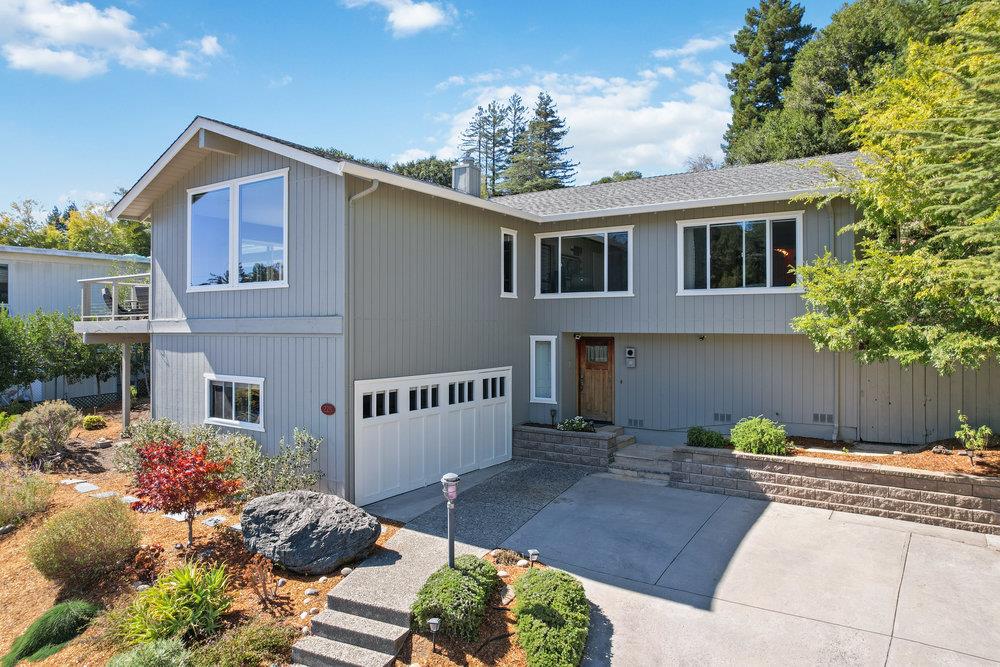 225 Esmeralda DR