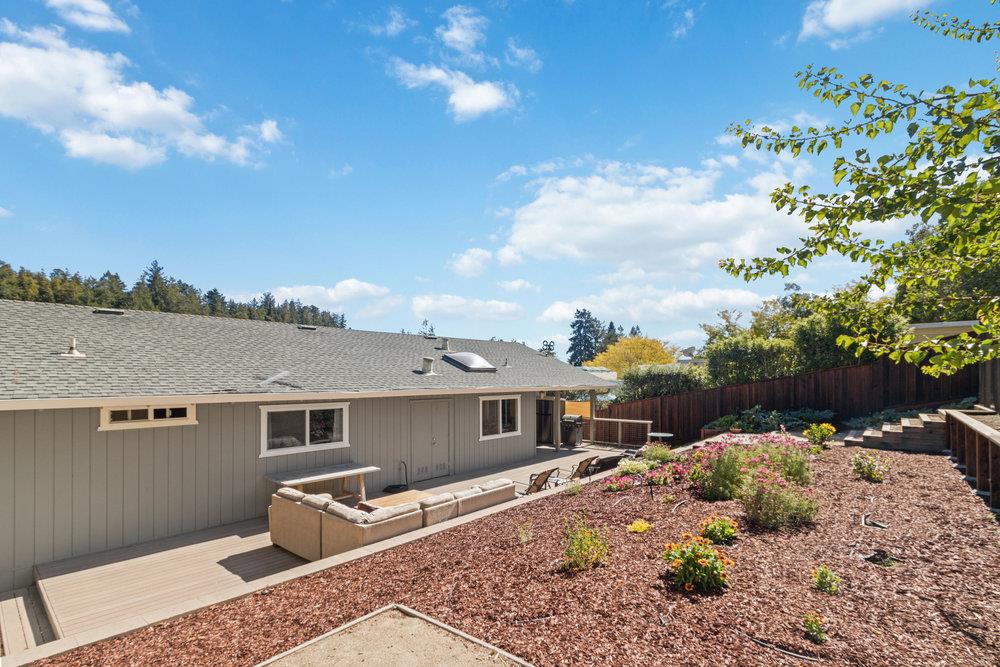 225 Esmeralda DR