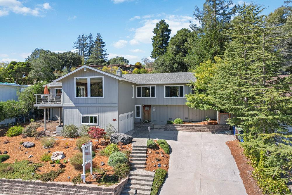 225 Esmeralda DR