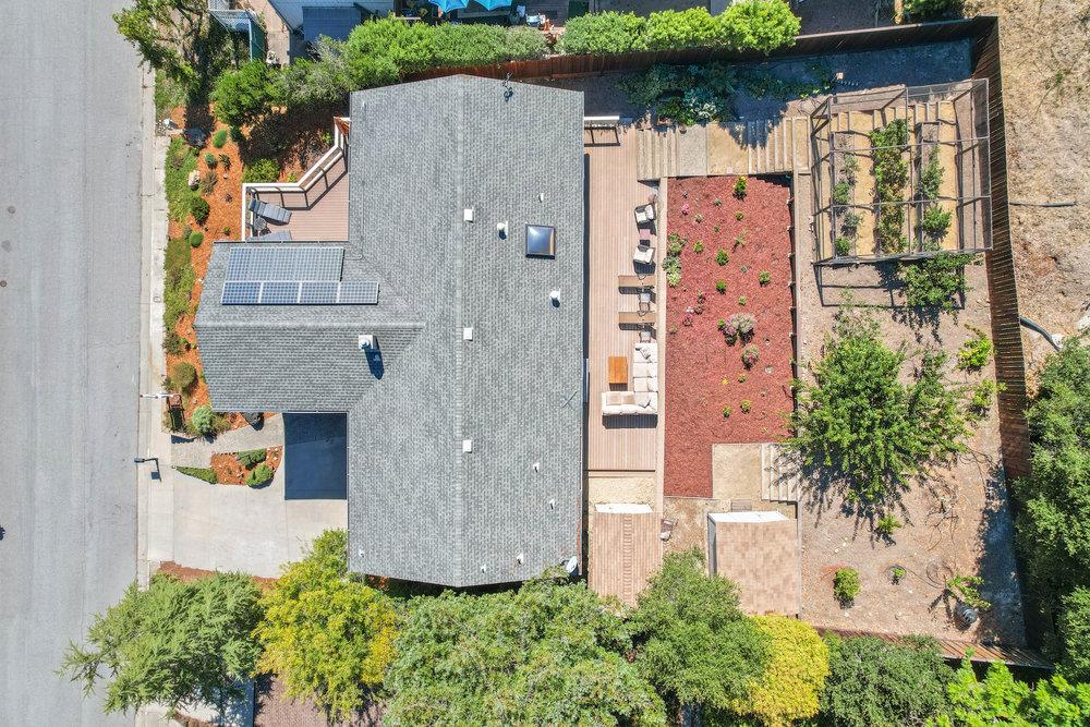 225 Esmeralda DR