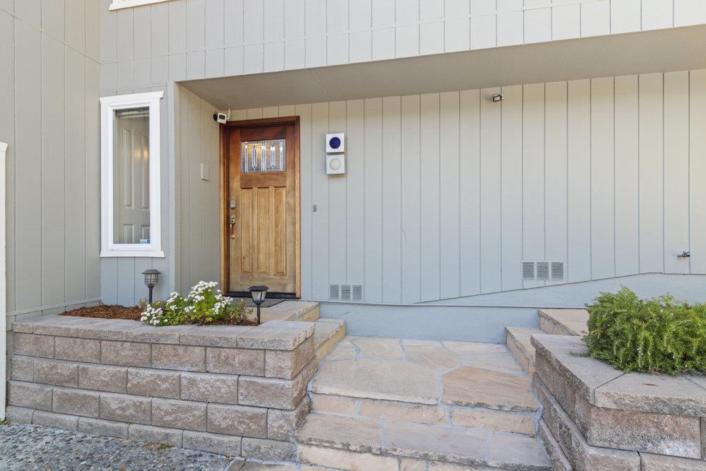 225 Esmeralda DR