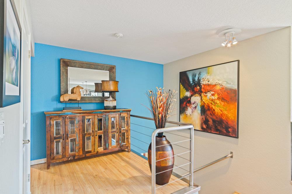 225 Esmeralda DR
