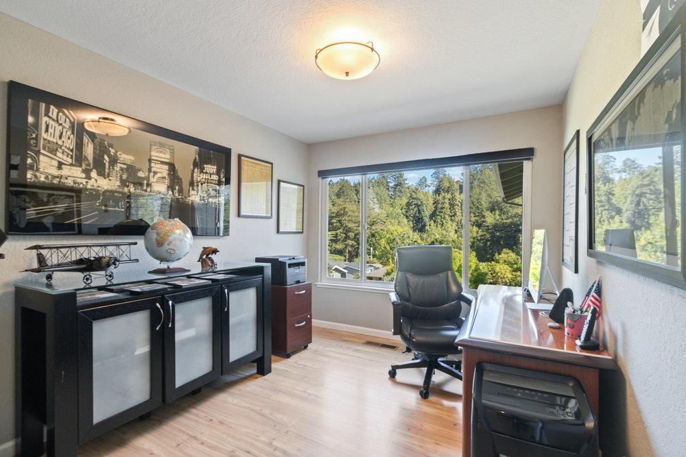 225 Esmeralda DR