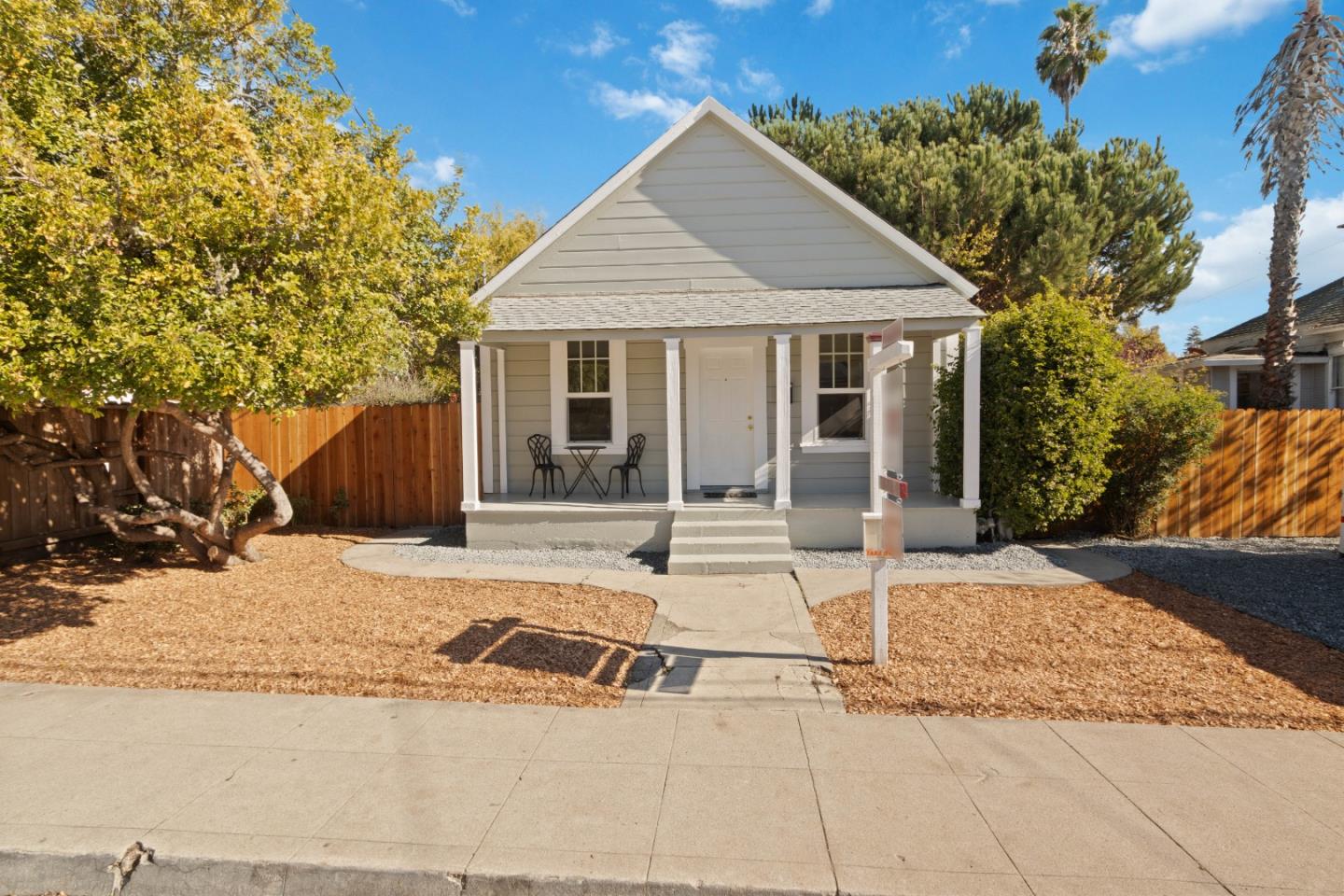 140 Campbell ST