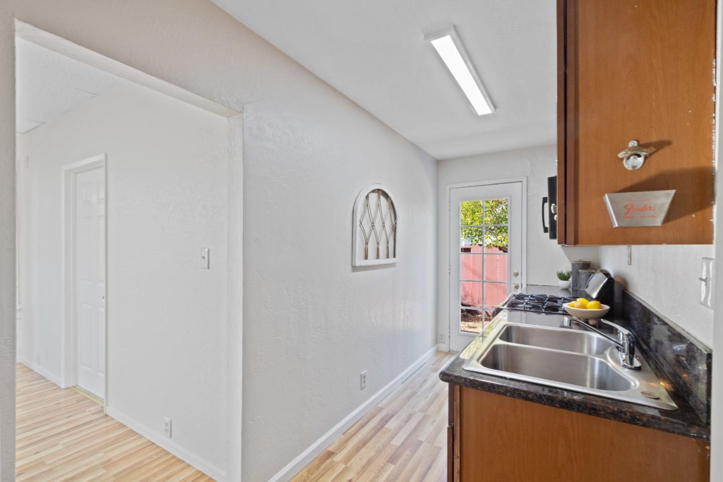 140 Campbell ST