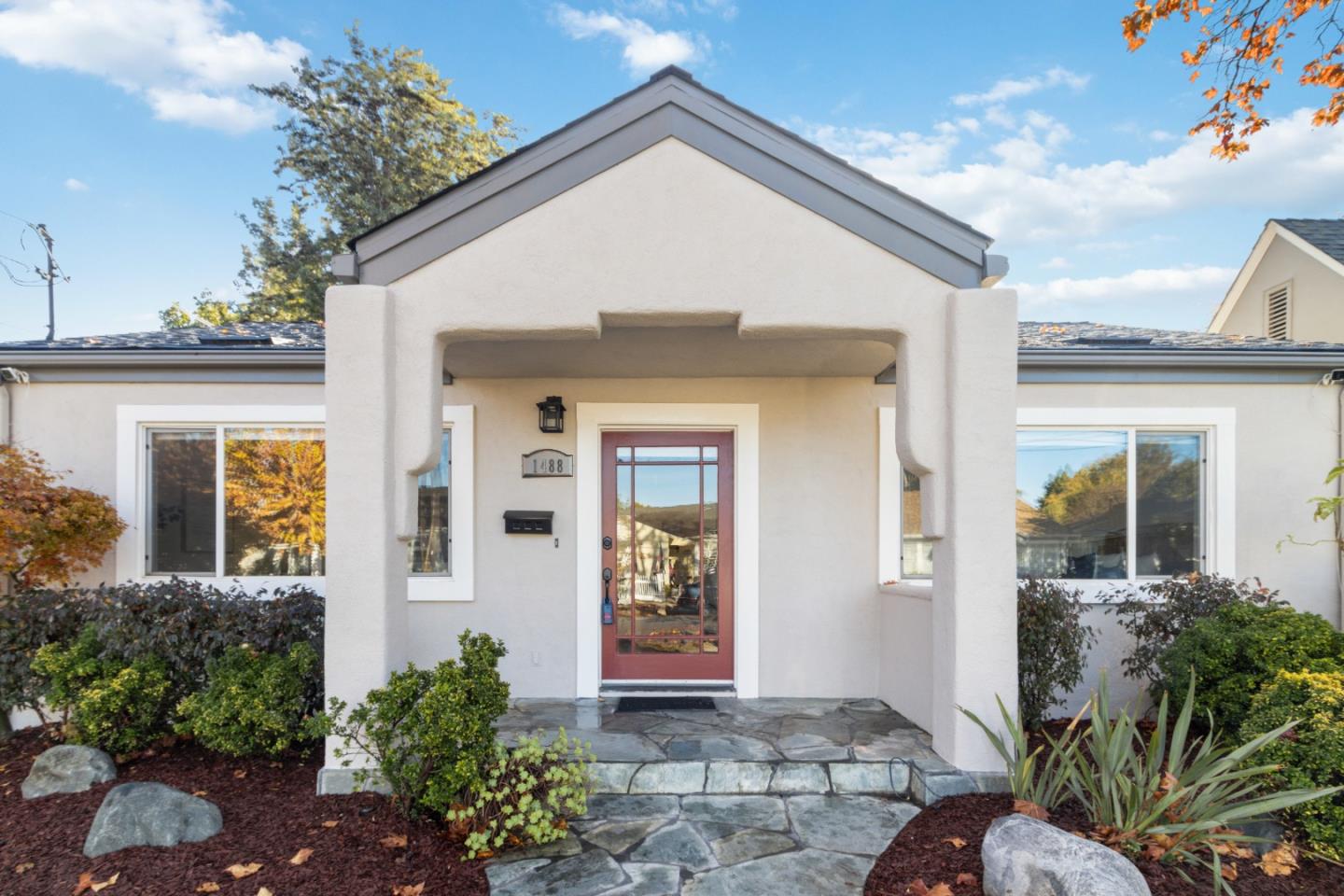 1488 Sierra AVE