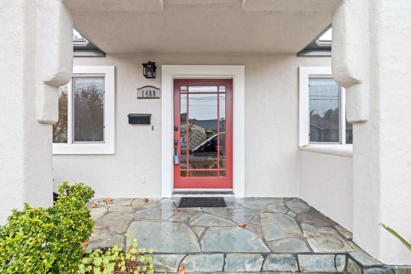 1488 Sierra AVE