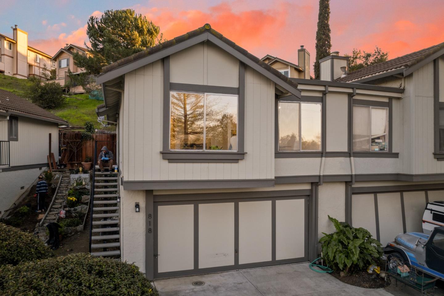 818 Coyote Road