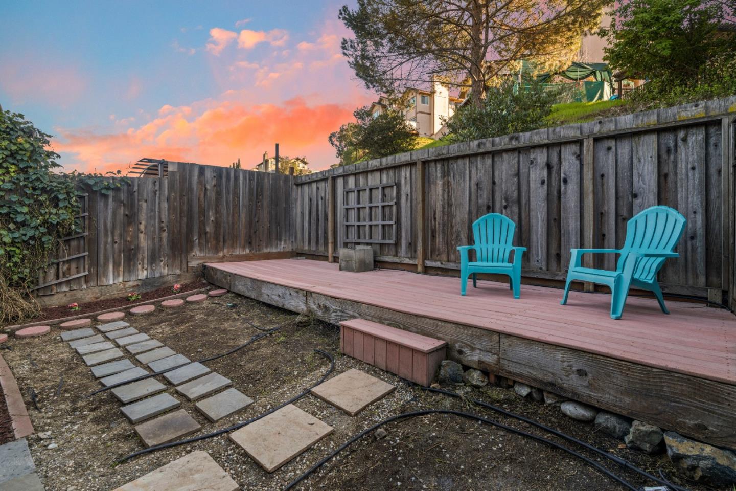 818 Coyote Road