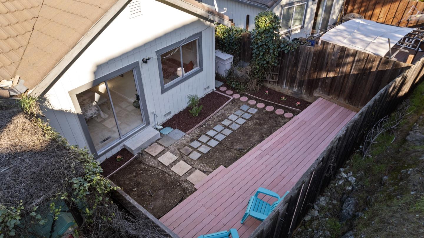 818 Coyote Road