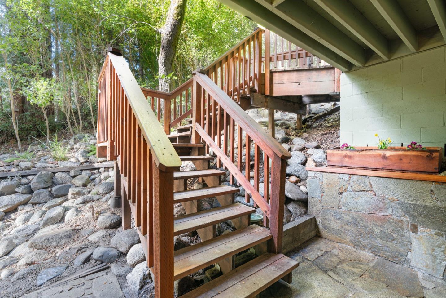 120 Madrone Avenue