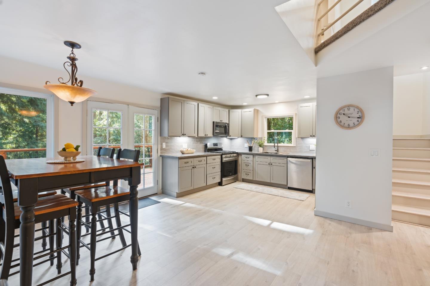 120 Madrone Avenue