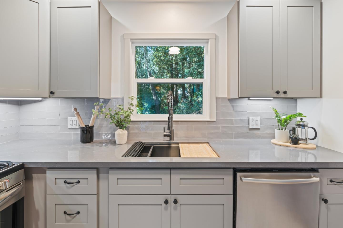 120 Madrone Avenue