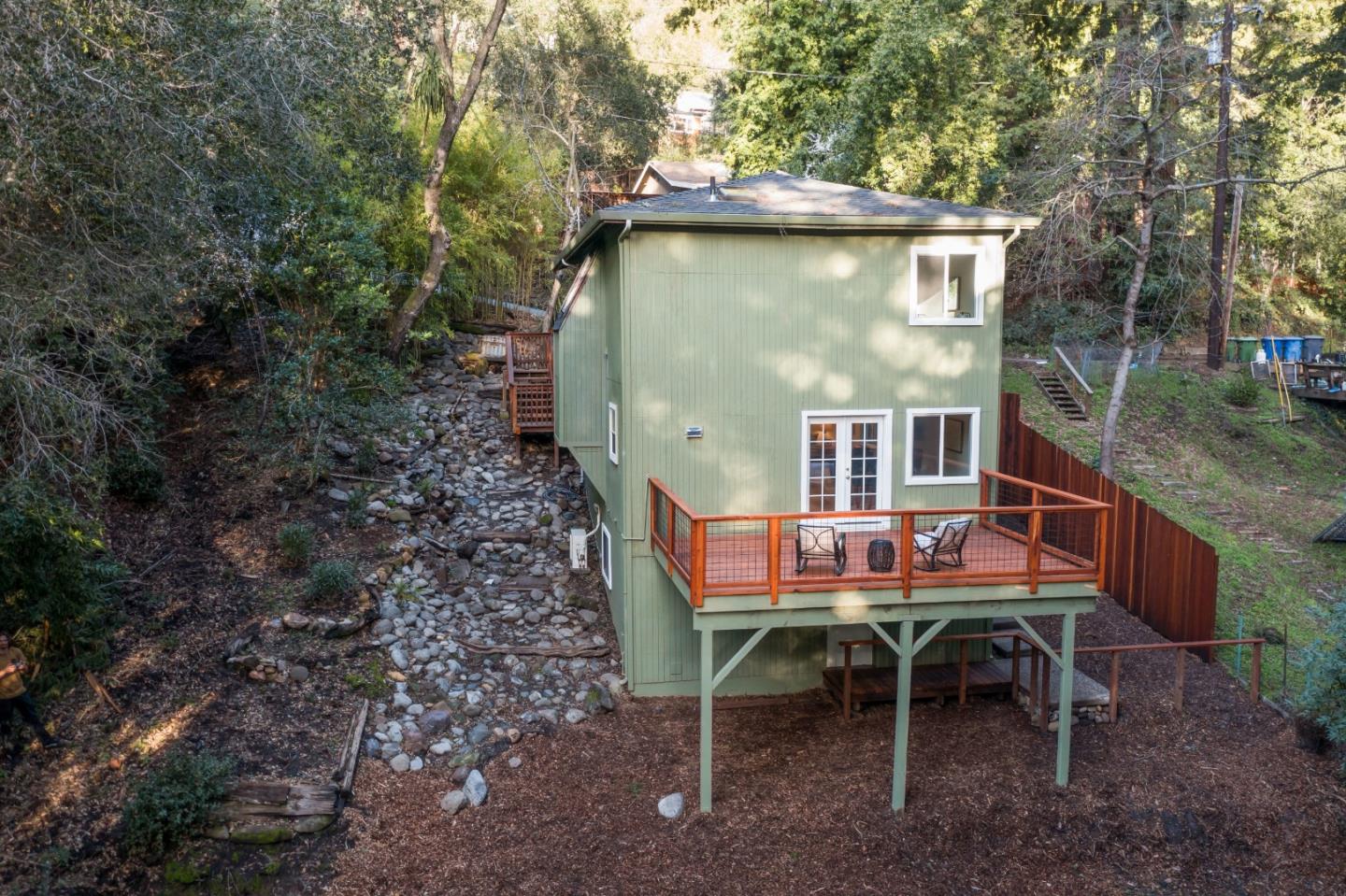 120 Madrone Avenue