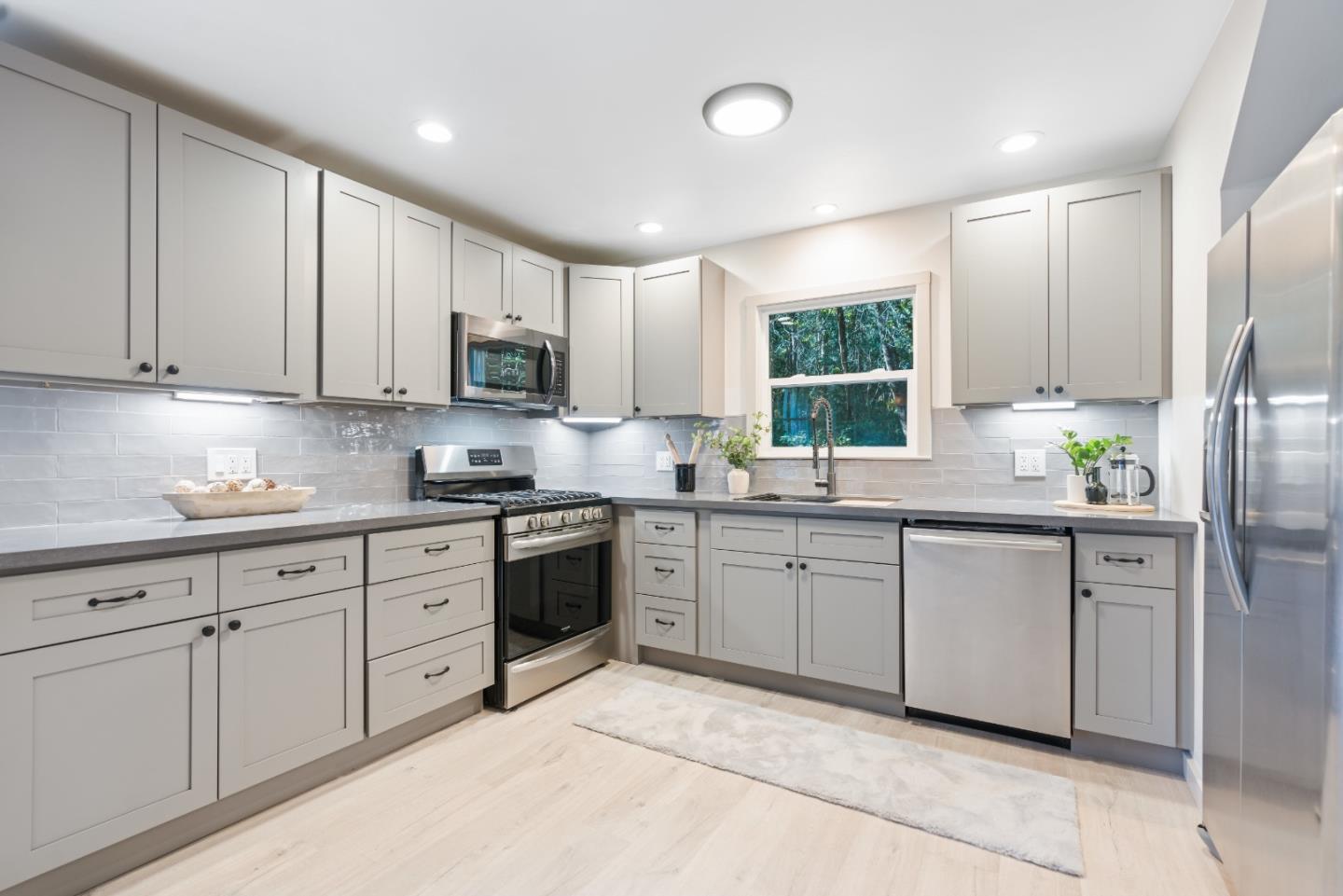 120 Madrone Avenue