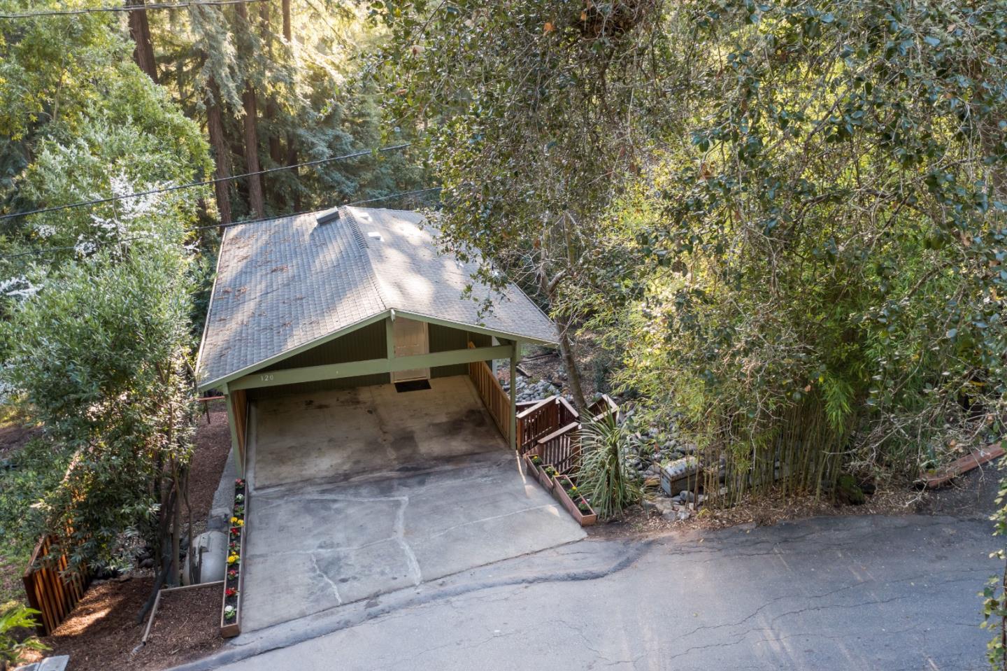 120 Madrone Avenue