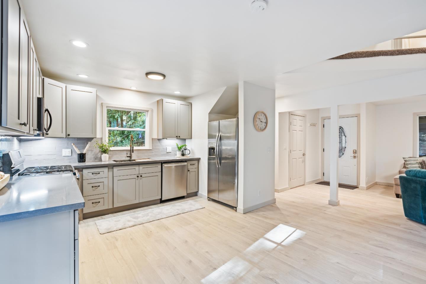 120 Madrone Avenue