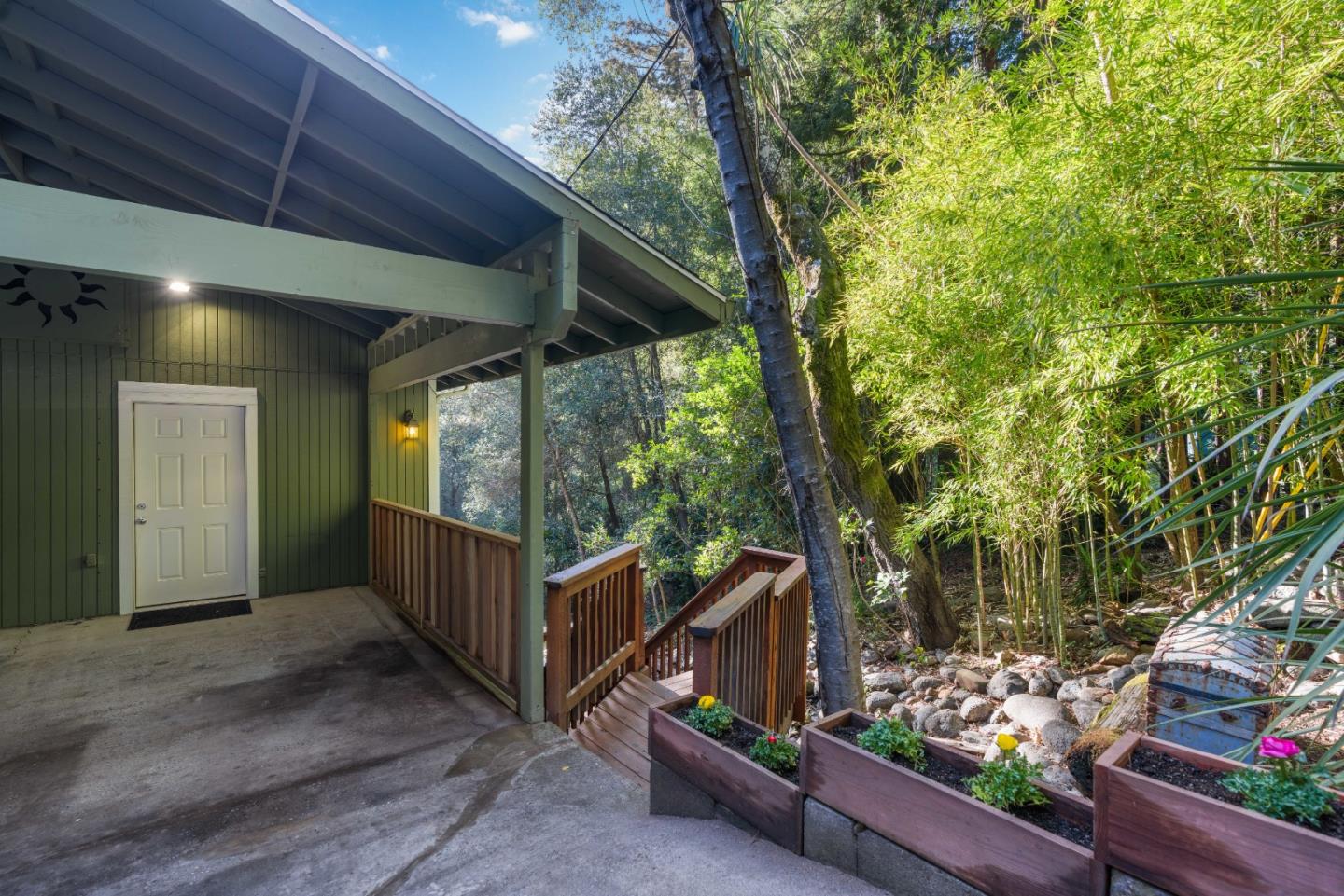 120 Madrone Avenue