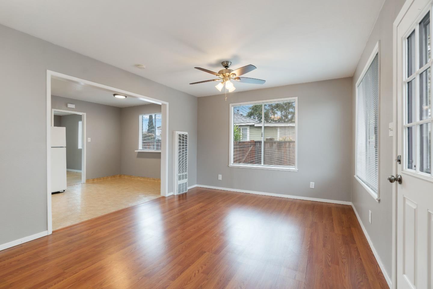 1321 Selo DR