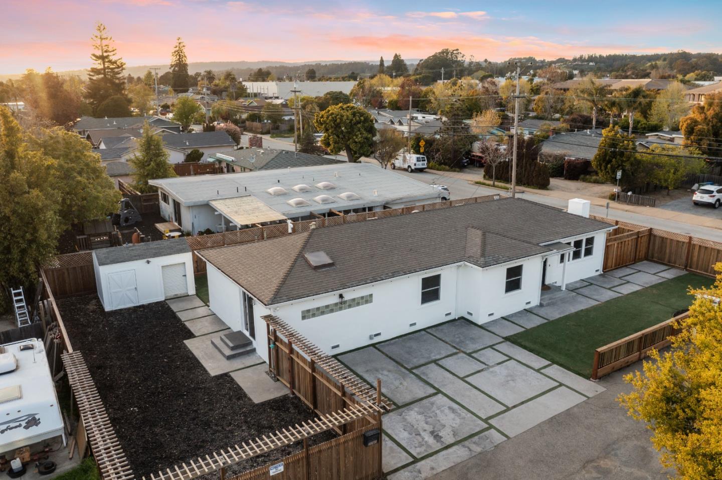 2241 40th AVE