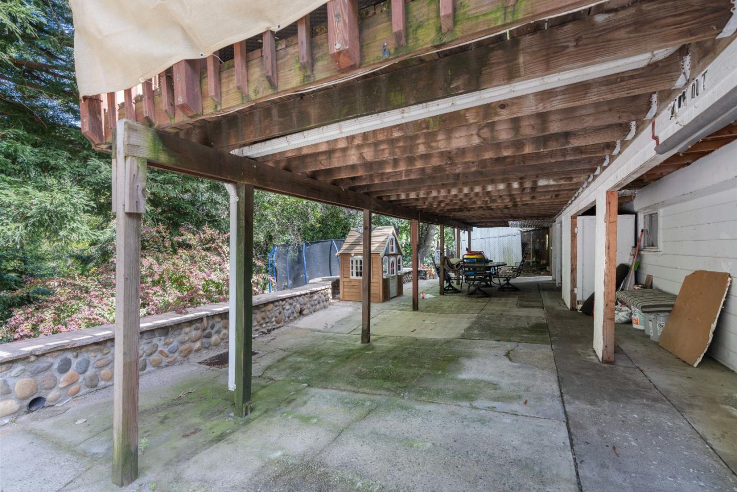 6440 Highway 9