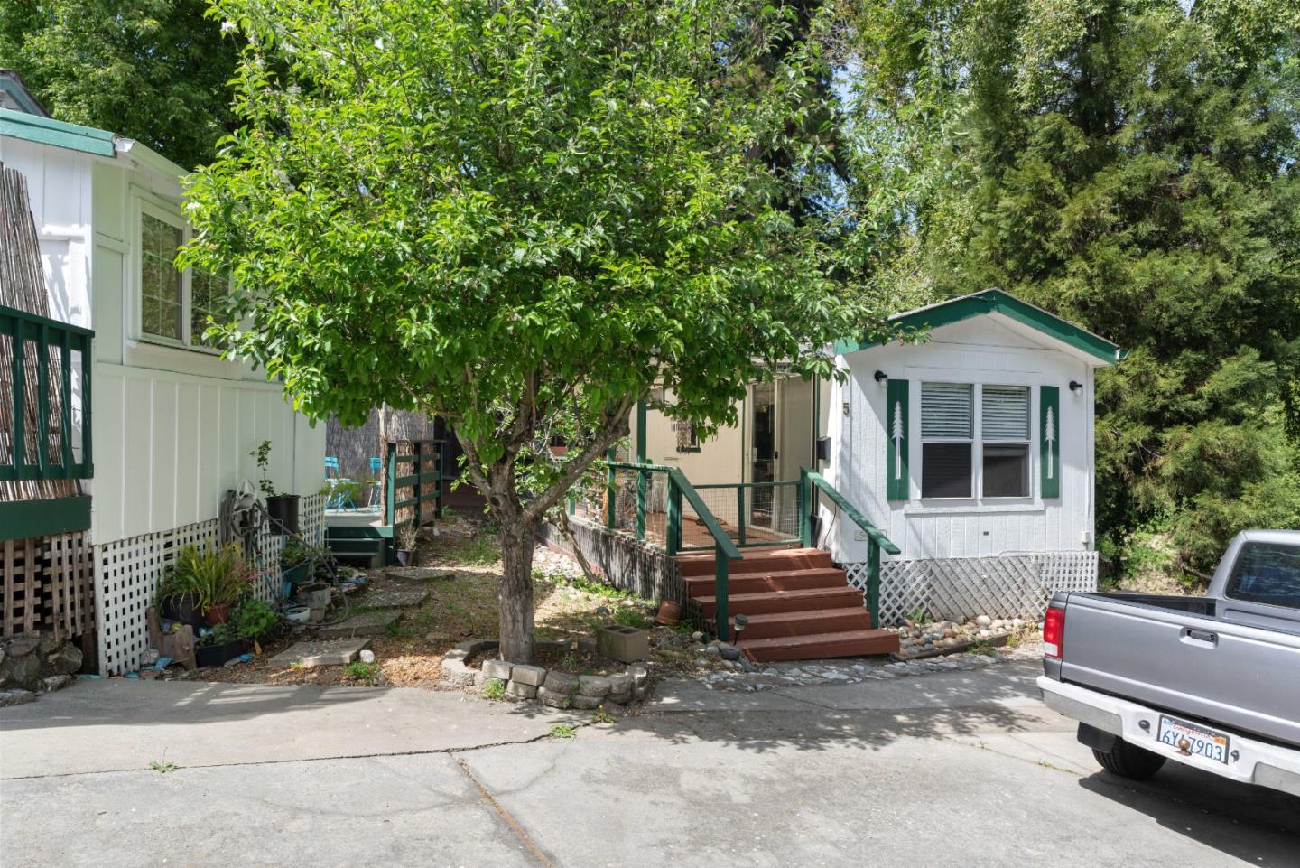 6440 Highway 9