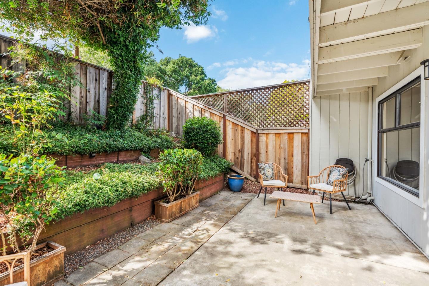 3213 Stockbridge Lane