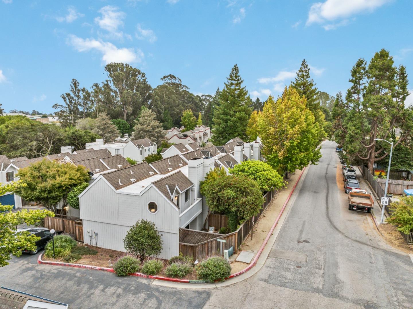 3213 Stockbridge Lane